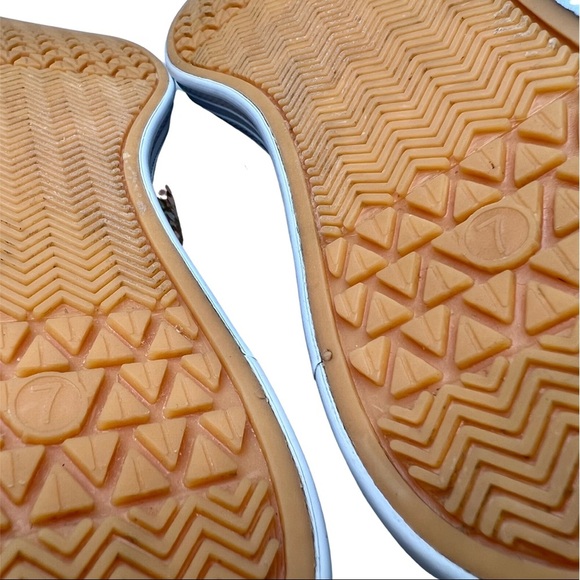 Universal Thread Sneakers Lace Up Canvas Floral Brown Pink 7 - Picture 8 of 16